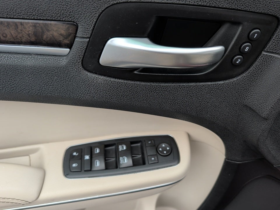 2017 Chrysler 300C 300C