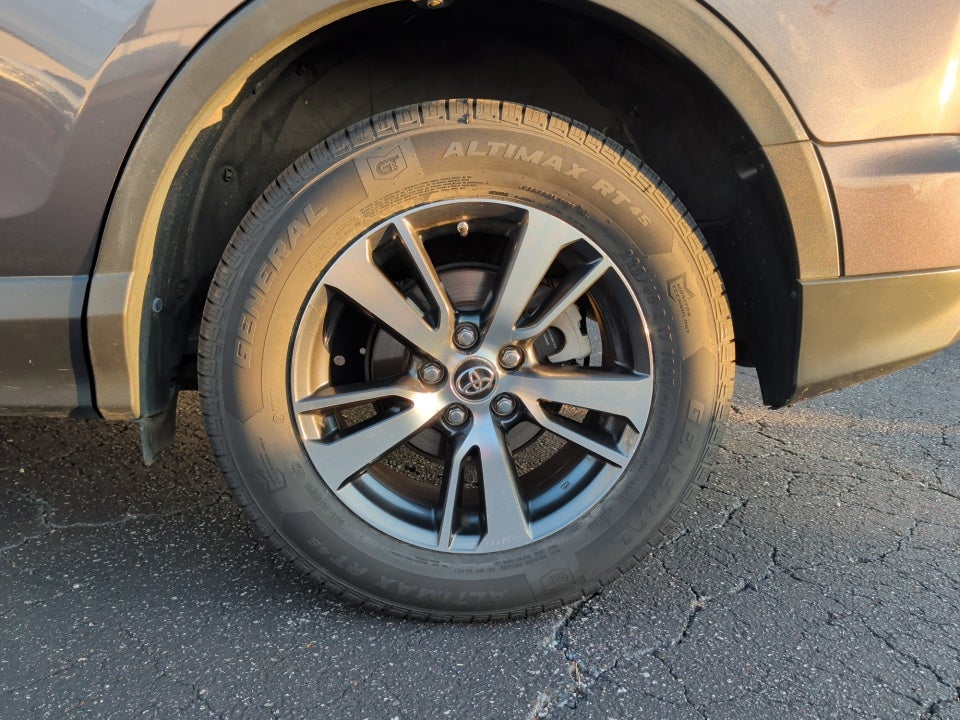 2018 Toyota RAV4 XLE