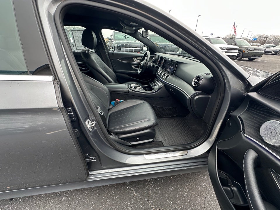 2019 Mercedes-Benz E 300 E 300