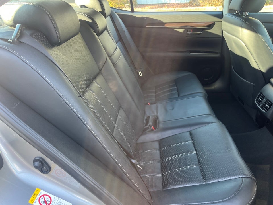 2016 Lexus ES 350 4dr Sdn