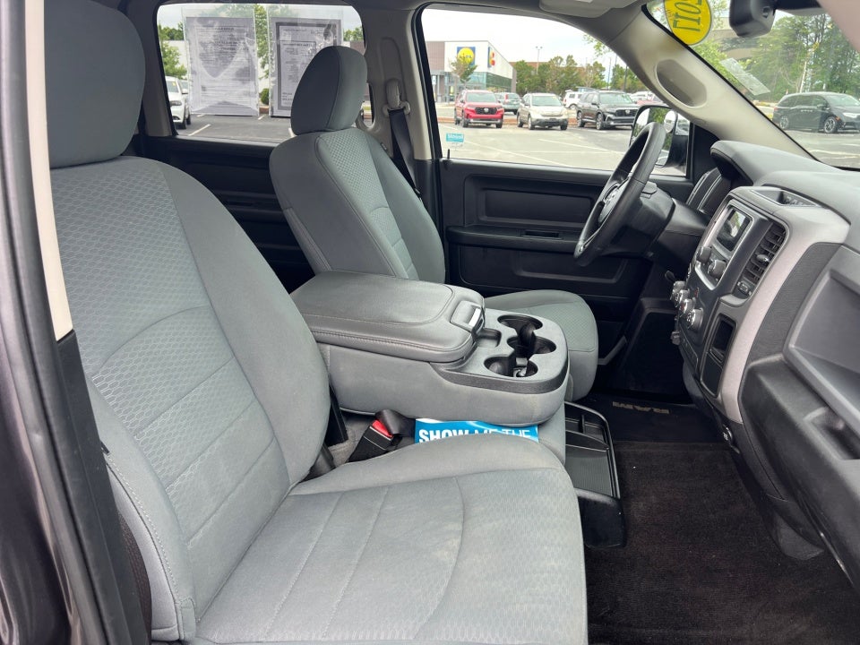 2017 RAM 1500 Tradesman Crew Cab 4x2 6'4" Box