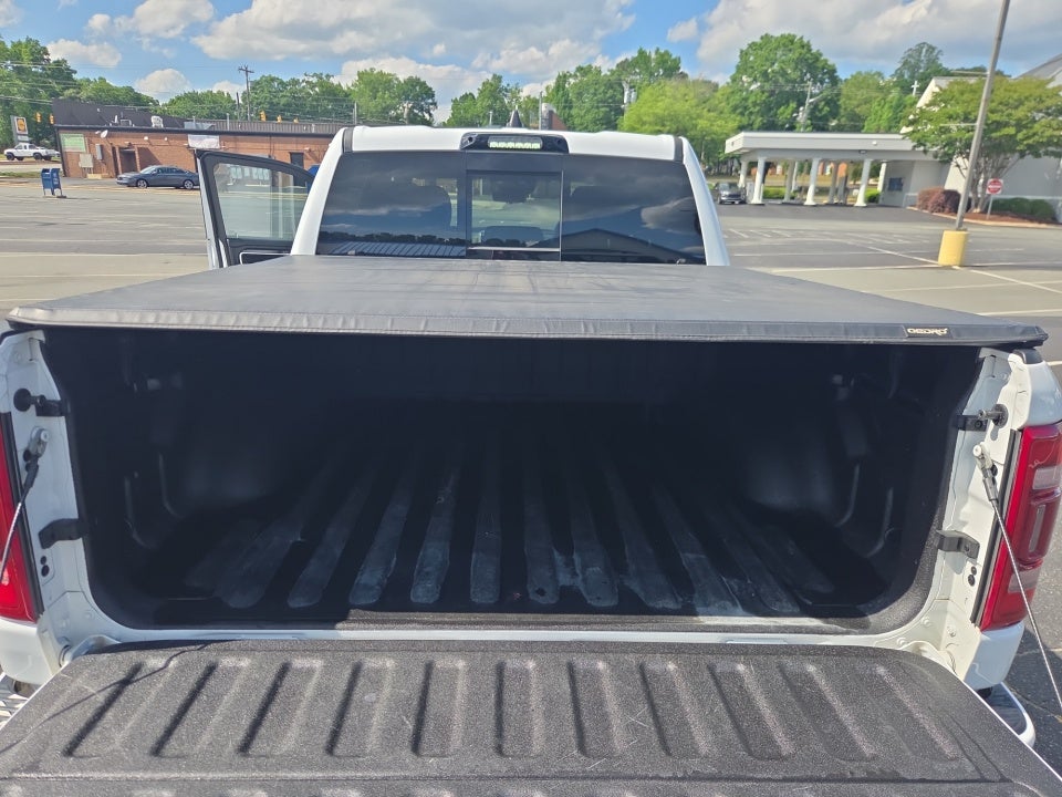 2022 RAM 1500 Laramie Crew Cab 4x4 5'7" Box
