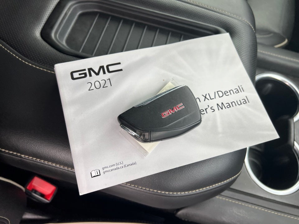 2021 GMC Yukon 4WD SLT