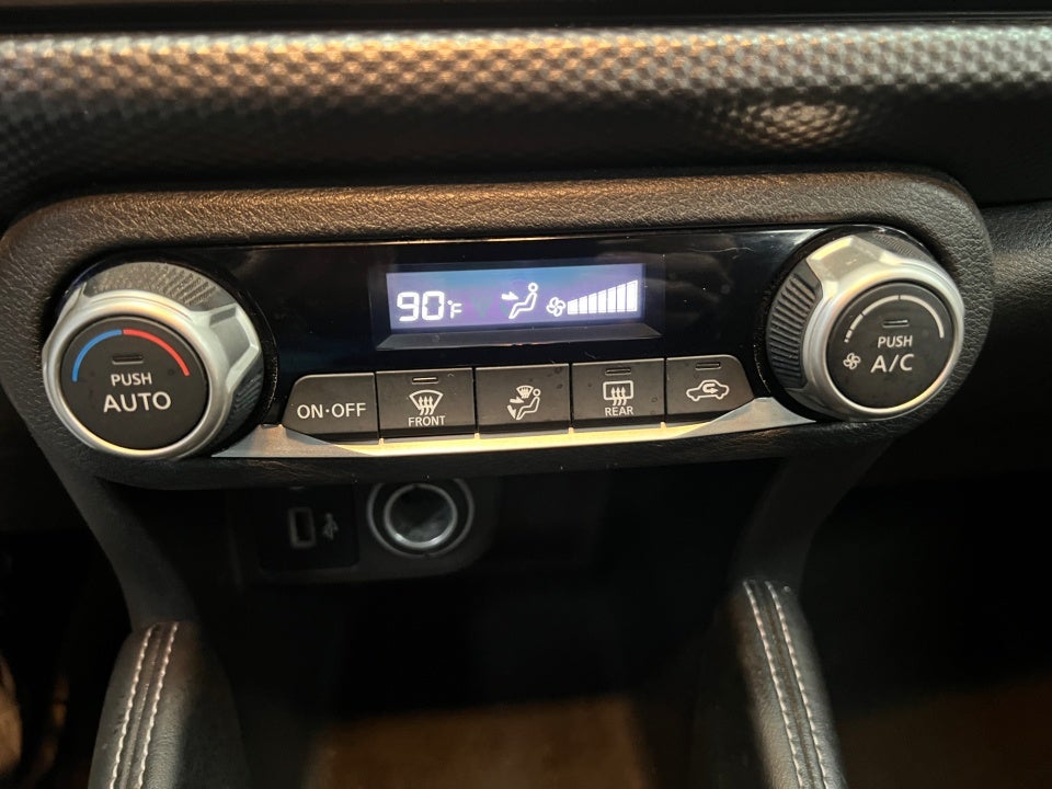 2019 Nissan Kicks SV