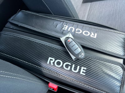 2021 Nissan Rogue SV FWD