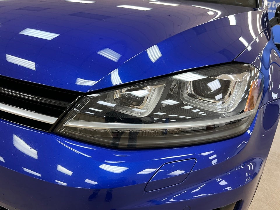 2017 Volkswagen Golf R 4-Door w/DCC & Navigation