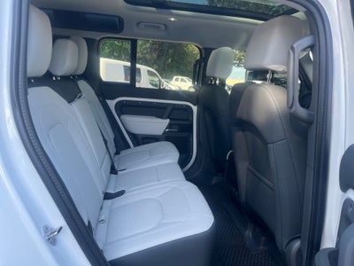 2025 Land Rover Defender 110 P400 S