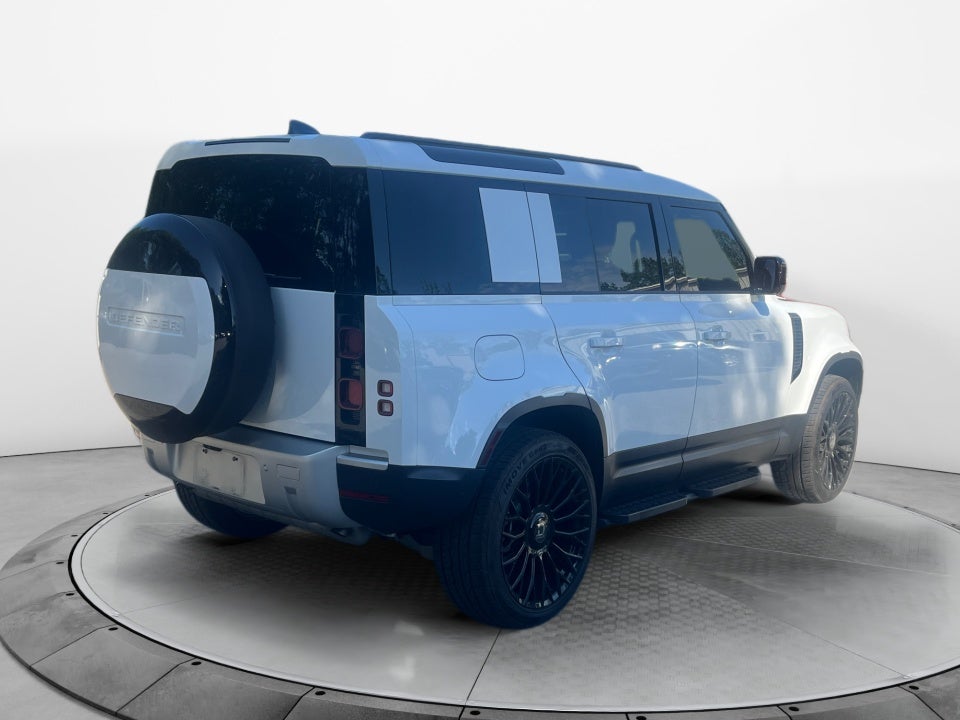 2025 Land Rover Defender 110 P400 S
