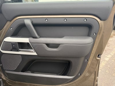 2024 Land Rover Defender 110 P400 S