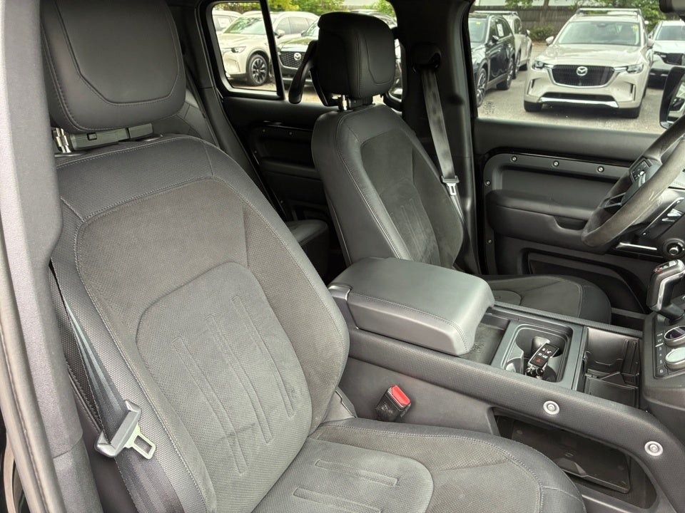 2023 Land Rover Defender 110 V8