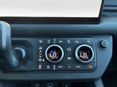 2024 Land Rover Defender Outbound