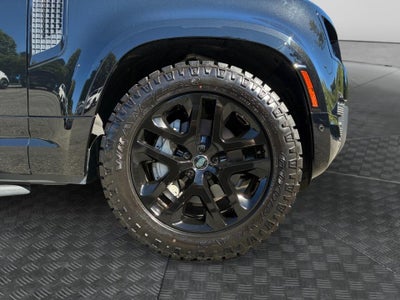 2024 Land Rover Defender Outbound