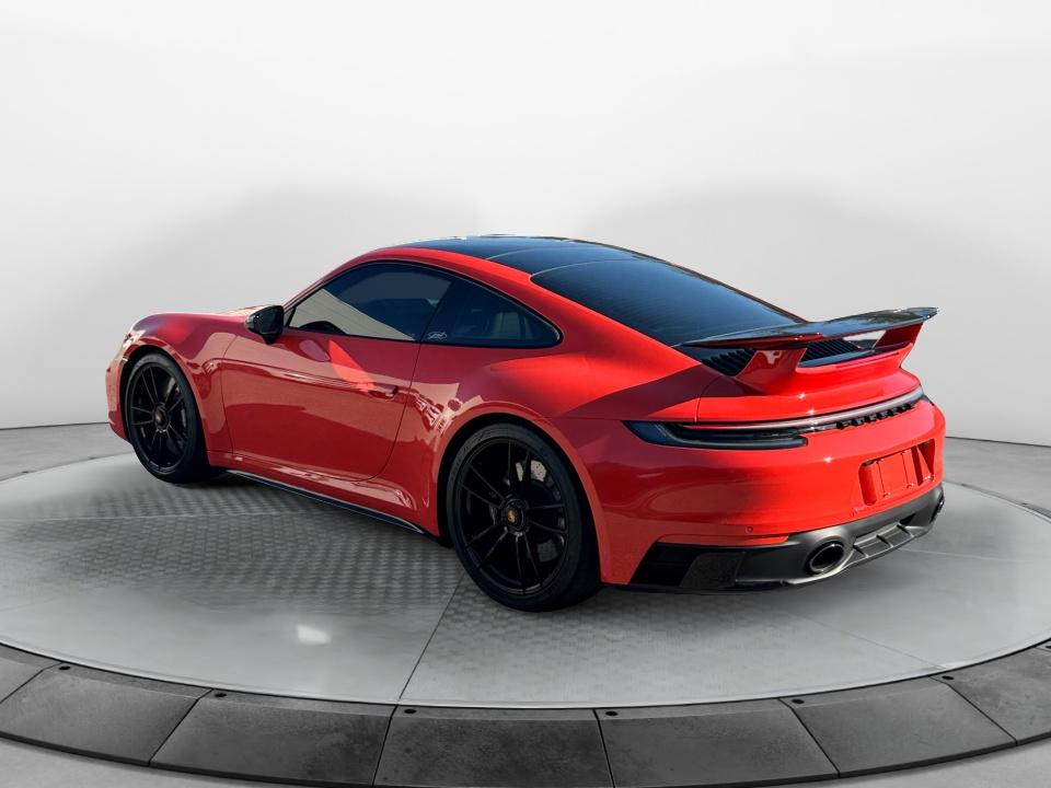 2022 Porsche 911 Carrera GTS