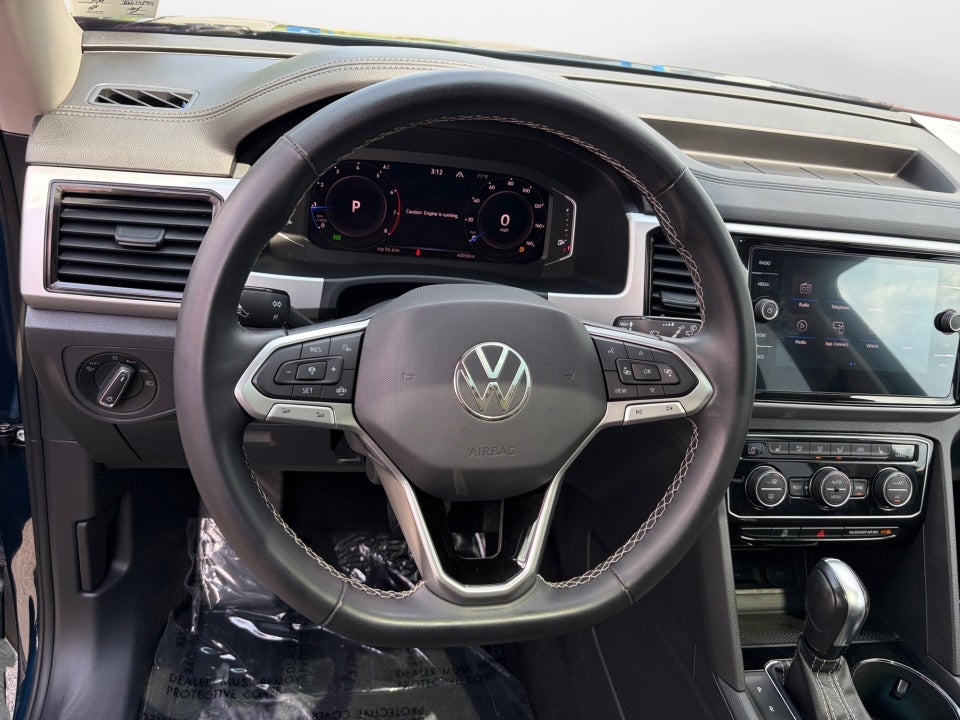 2022 Volkswagen Atlas 2.0T SE w/Technology
