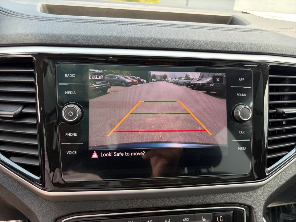 2022 Volkswagen Atlas 2.0T SE w/Technology