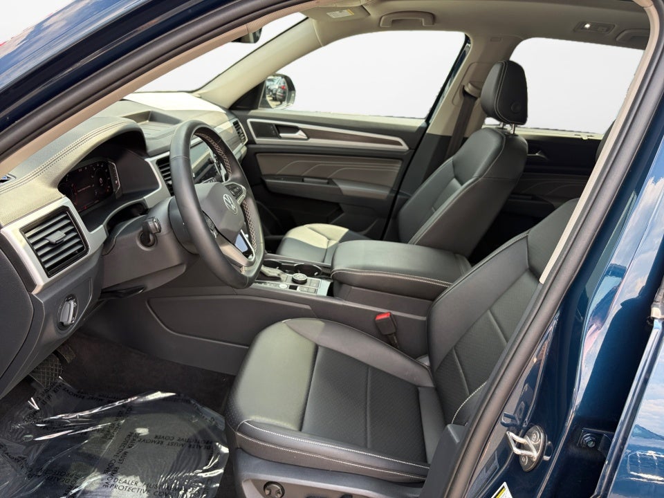2022 Volkswagen Atlas 2.0T SE w/Technology