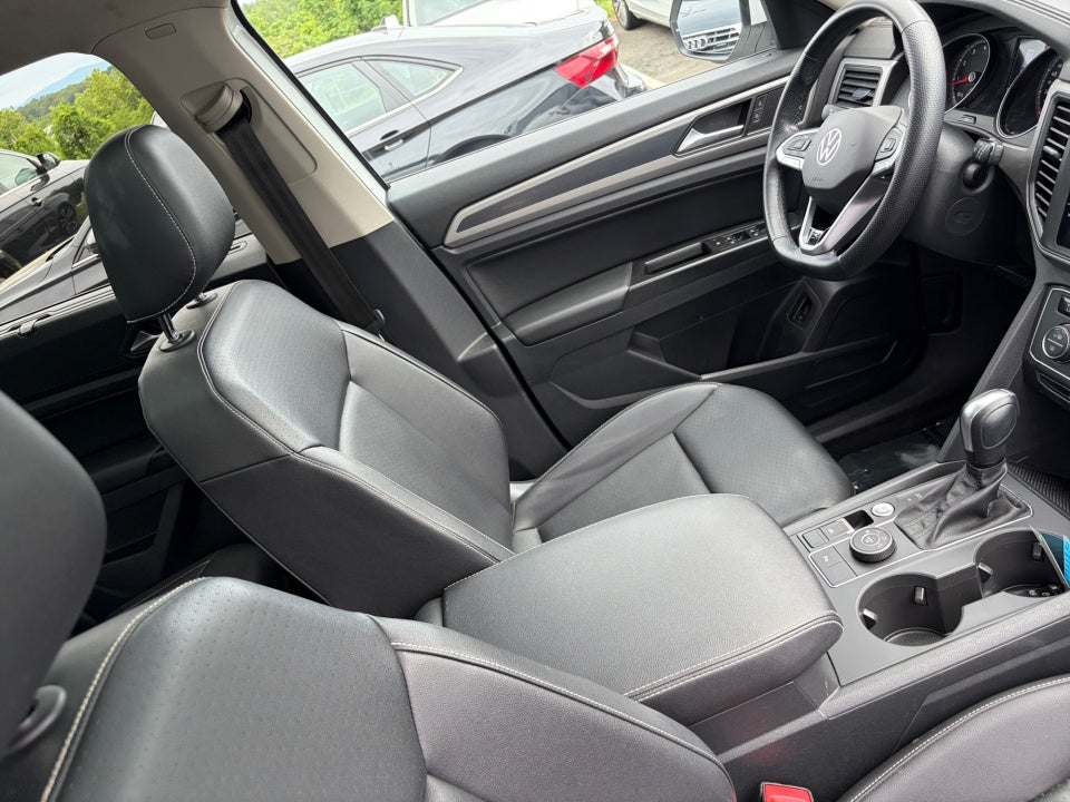 2021 Volkswagen Atlas 3.6L V6 SE w/Technology R-Line