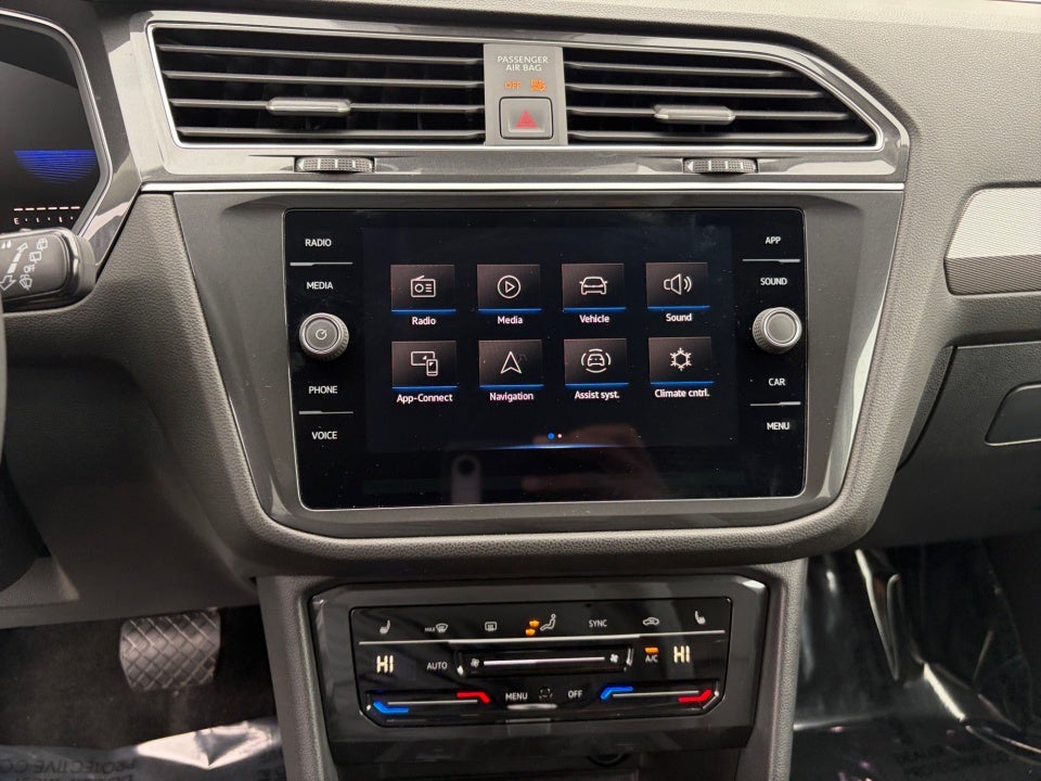 2023 Volkswagen Tiguan 2.0T SE