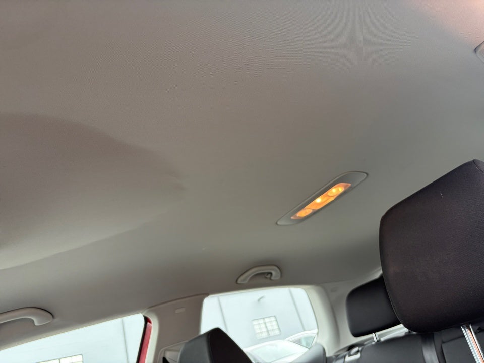 2012 Volkswagen Golf 2.5L 2-Door