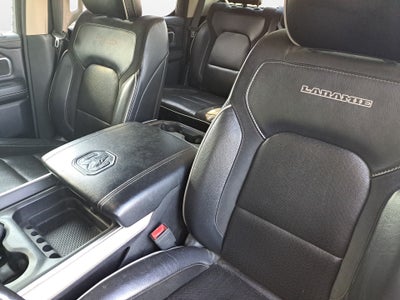 2020 RAM 1500 Laramie Crew Cab 4x4 5'7" Box