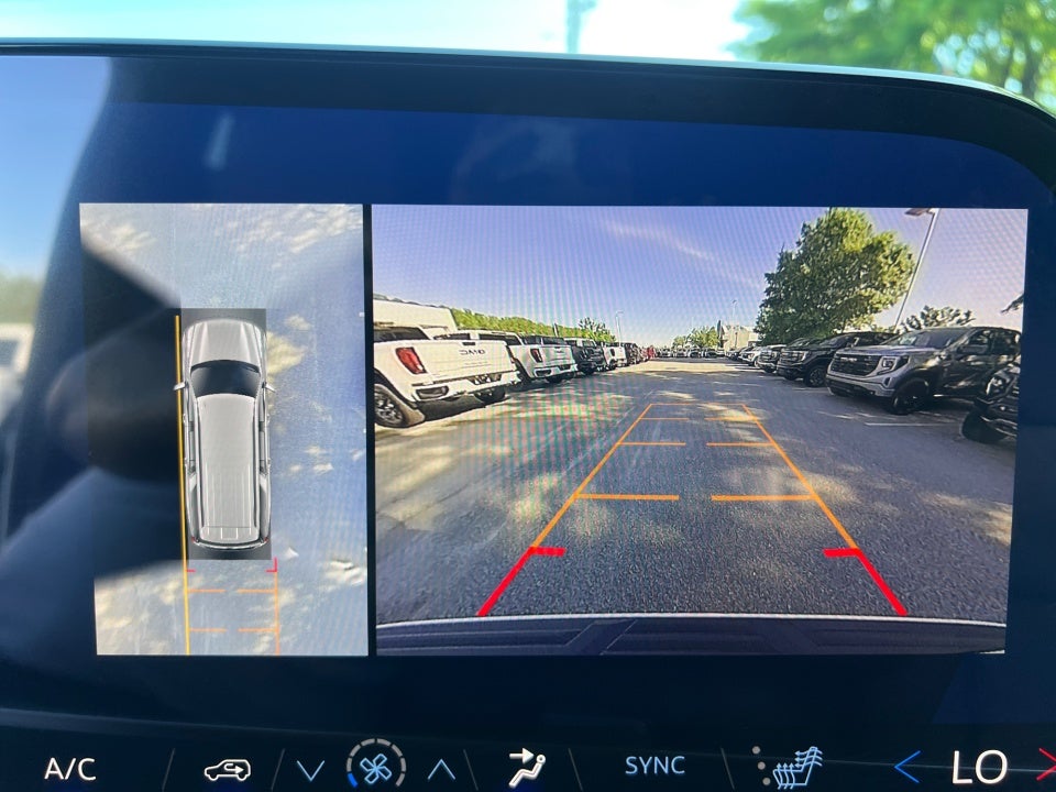 2025 Chevrolet Suburban 2WD LT