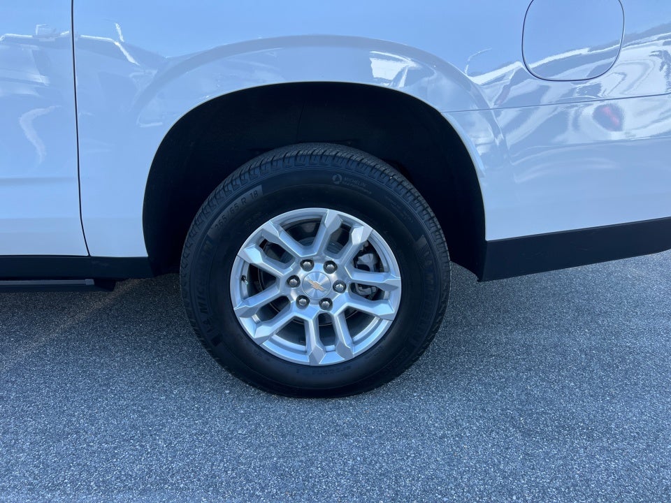 2025 Chevrolet Suburban 2WD LT