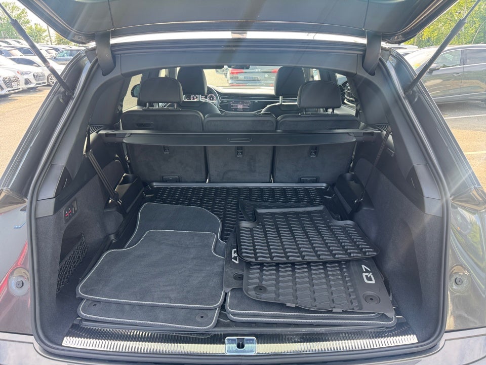 2025 Audi Q7 Premium 45 TFSI quattro Tiptronic
