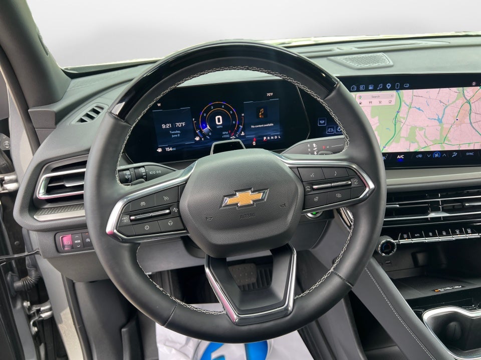 2025 Chevrolet Traverse FWD LT