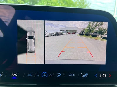2025 Chevrolet Traverse FWD LT