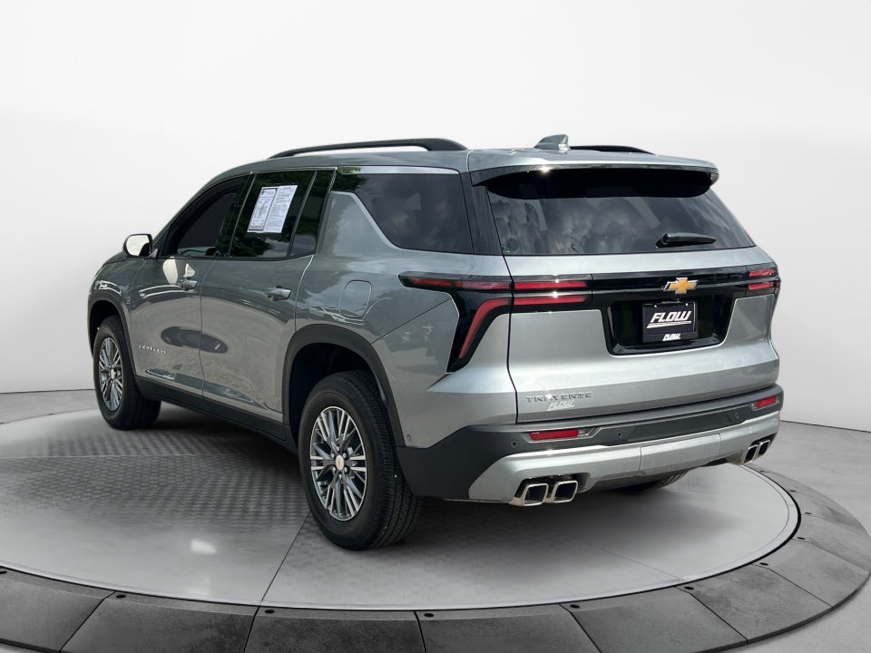 2025 Chevrolet Traverse FWD LT