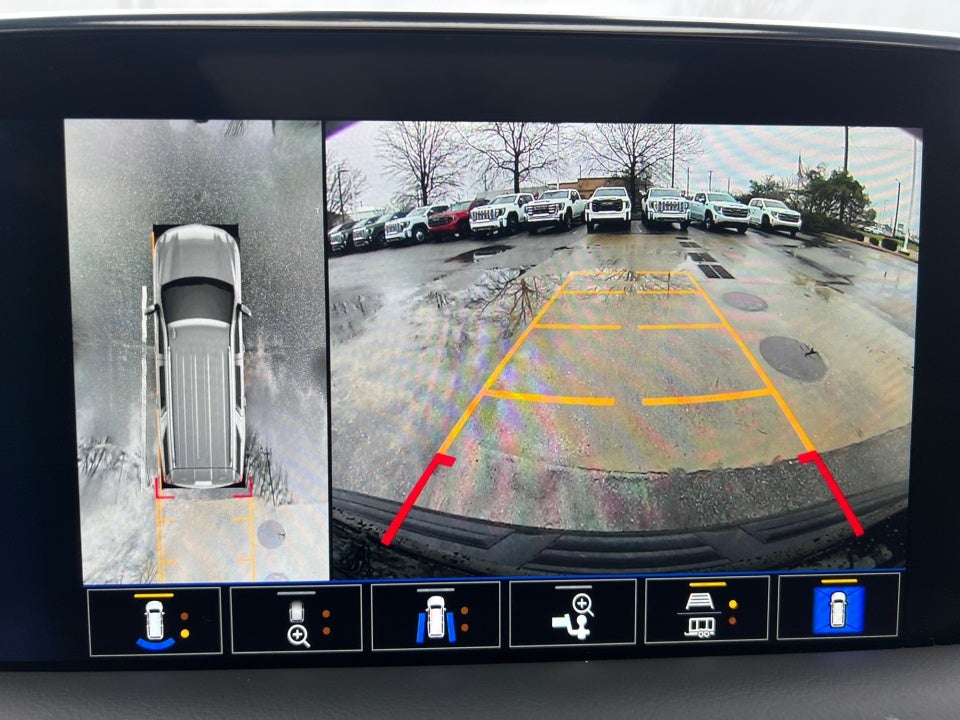 2023 Chevrolet Suburban 4WD RST