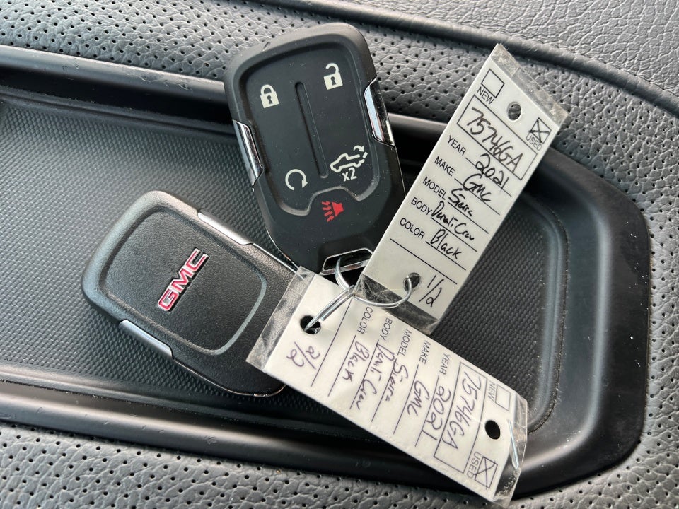 2021 GMC Sierra 2500HD 4WD Crew Cab Standard Bed Denali