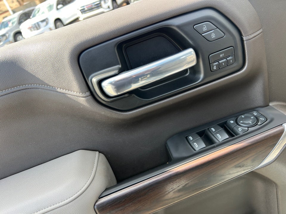 2022 GMC Sierra 1500 Limited 4WD Crew Cab Short Box SLT