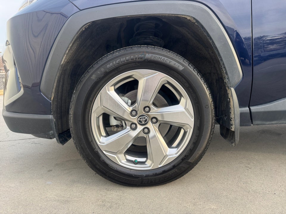 2021 Toyota RAV4 Hybrid XLE Premium