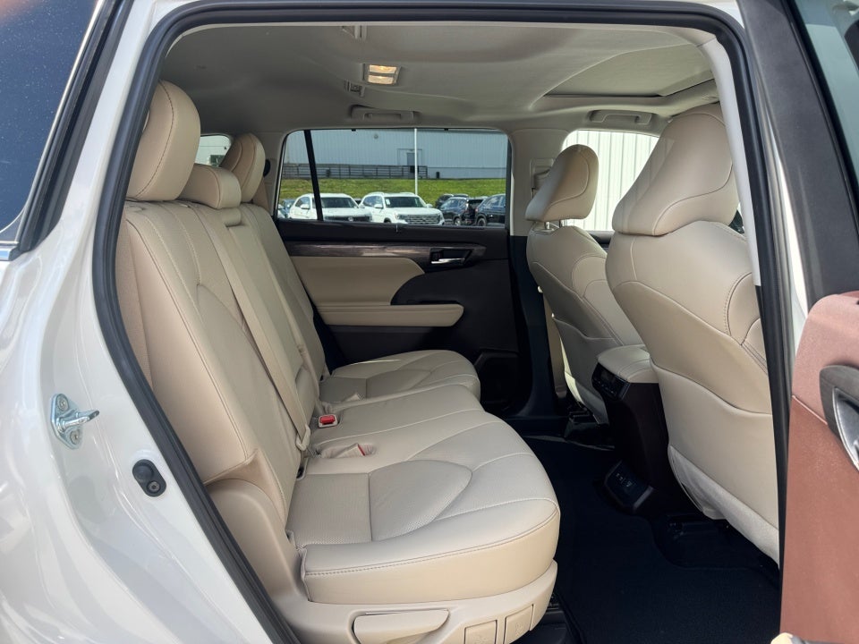 2021 Toyota Highlander Hybrid Limited